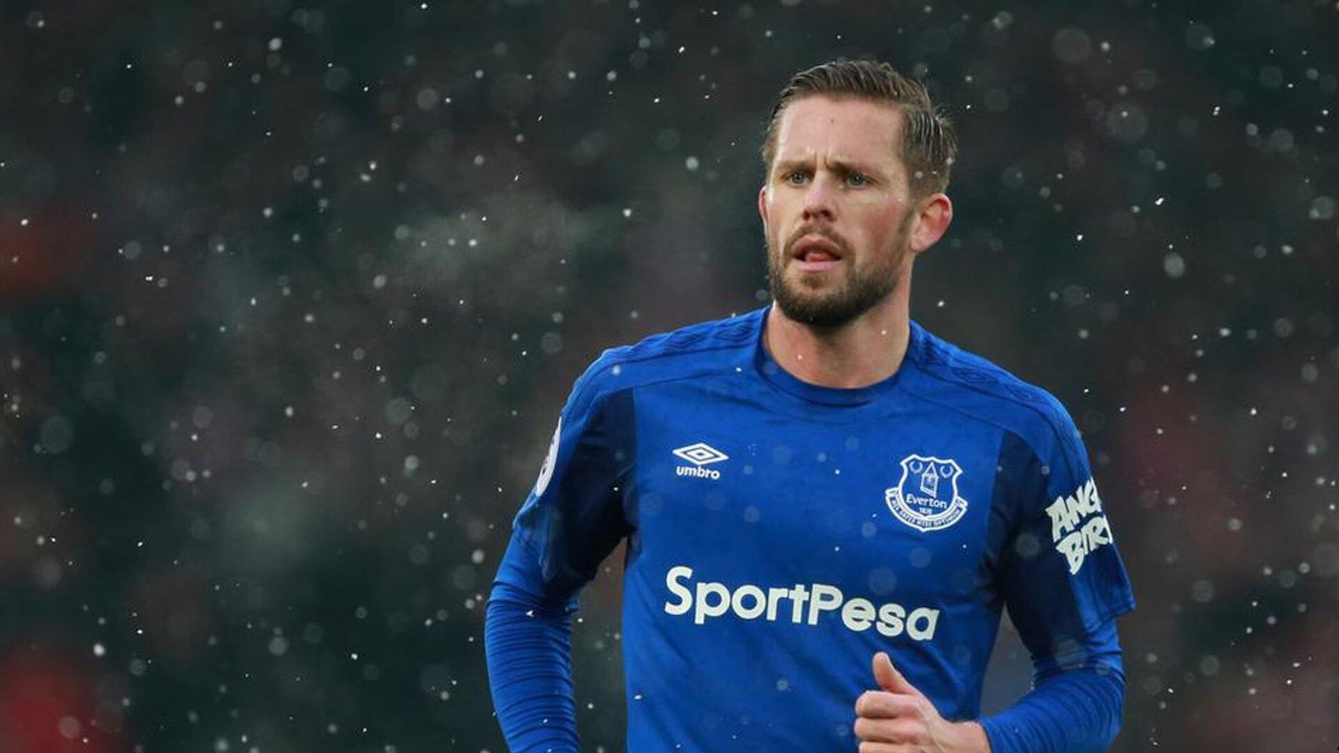 英超争冠白热化,曼城、阿森纳、利物浦三强鼎立,谁能笑到最后?