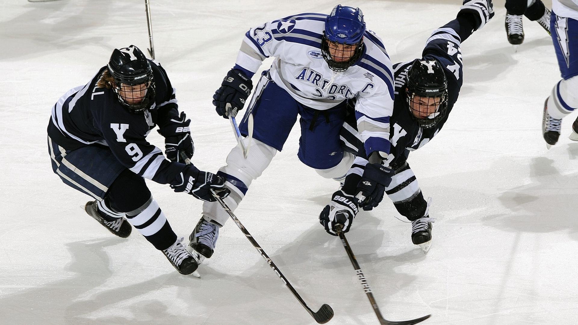 NBA总决赛激战正酣 勇士队逆转取胜扳平大比分